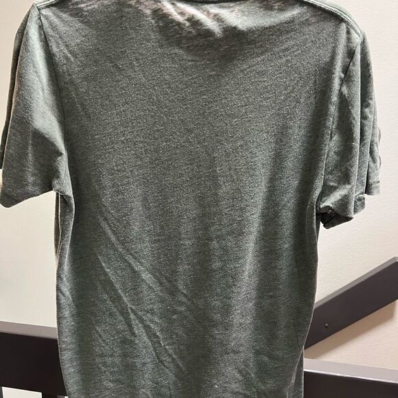 Just Chillin'  Breckenridge Dog Graphic T-Shirt - Green #165 - Picture 4 of 5